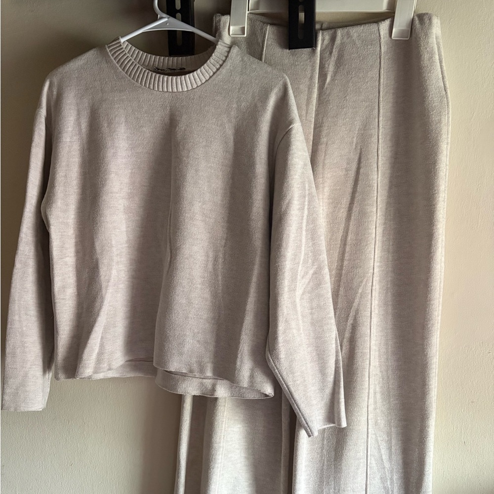 Zara women’s Cream Crewneck Sweater and Knit Trousers Set